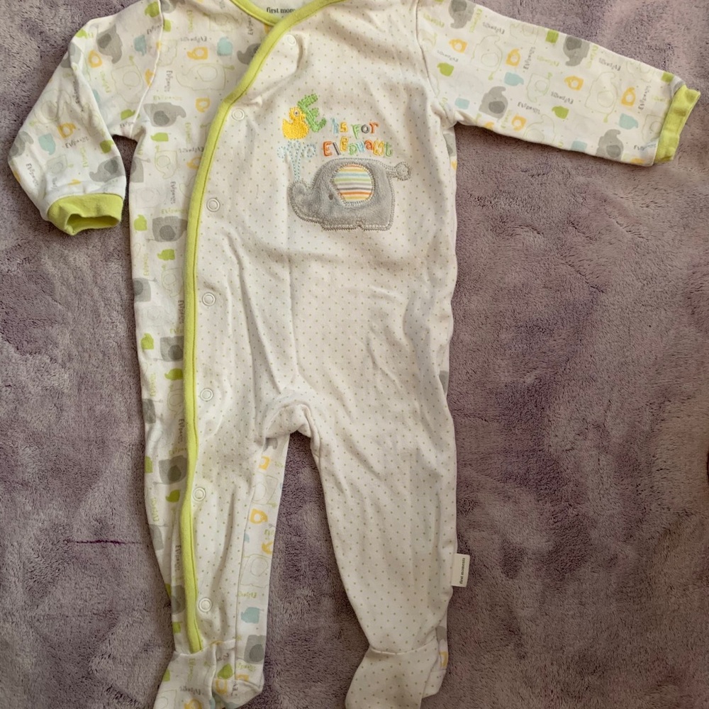 5/$15🎀 First moments elephant pjs